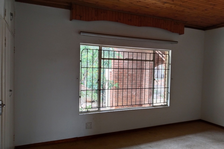 6 Bedroom Property for Sale in Hartbeespoort Rural North West